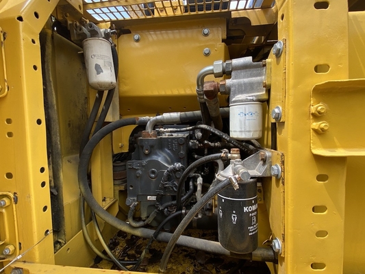 Hidrolik Paletli İkinci El Komatsu Ekskavatör PC130-7 0.53m3 Kovalı