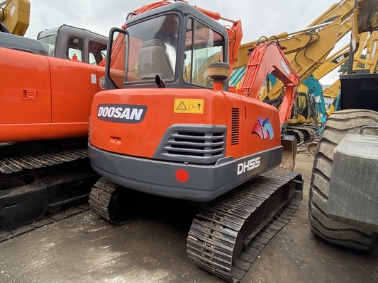 Çalışma Ağırlığı 5250KG ile Kullanılmış DH55 Hidrolik Paletli Ekskavatör