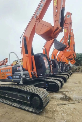 20 tonluk Japon orijinal Hitachi ZX200 sürünen kazıcı 109.6 kW motor gücü ve 0.8 m3 kova kapasitesi ile