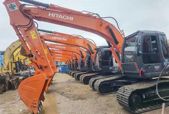 20 tonluk Japon orijinal Hitachi ZX200 sürünen kazıcı 109.6 kW motor gücü ve 0.8 m3 kova kapasitesi ile