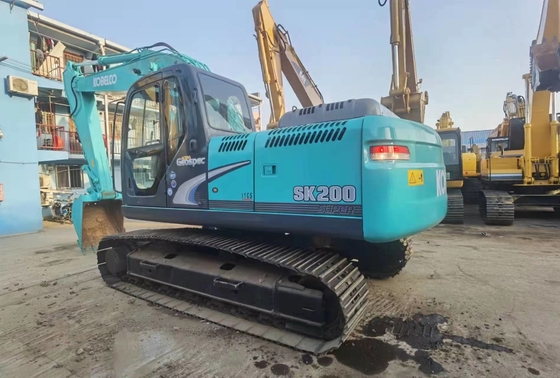 20 tonluk orijinal Japon Kullanılmış Kobelco SK200-8 114KW motor gücü ve 0.8 m3 kova kapasitesi ile sürünen kazıcı