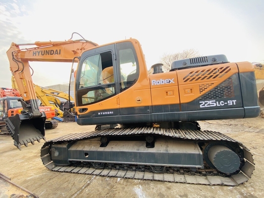 22 tonluk orijinal Japon ikinci el Hyundai R225 Crawler Excavator 112 KW motor gücü ve 1.05 m3 kova kapasitesi ile