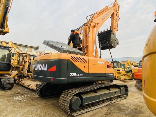 22 tonluk orijinal Japon ikinci el Hyundai R225 Crawler Excavator 112 KW motor gücü ve 1.05 m3 kova kapasitesi ile
