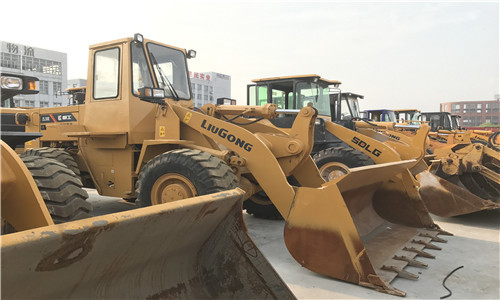 3-5 ton Kullanılmış Liugong ZL30E tekerlekli yükleyici 1.5 ′′ 3.0m3 kova yükleyici