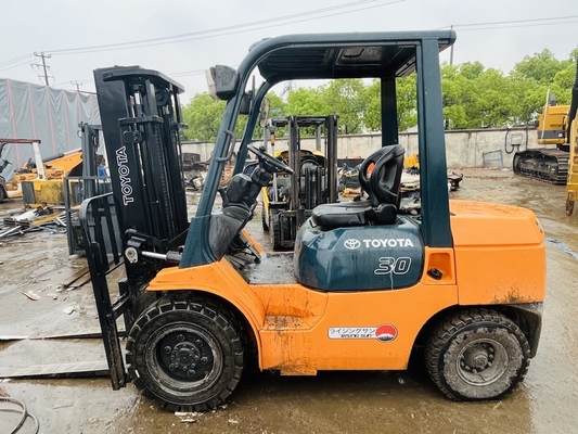 3 tonluk kullanılmış Toyota Çatal Aracı Japonya'dan orijinal Toyota Çatal Aracı ikinci el 3000mm