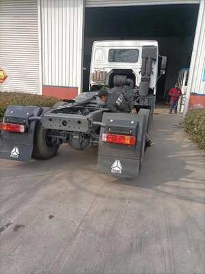 Kullanılmış Sinotruk Howo 371hp kamyon traktör römork başı 6x4 Satılık