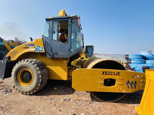22 Ton Kullanılmış XCMG XS223JE Tekerlekli Yol Roleri İkinci El titreşimli Roller