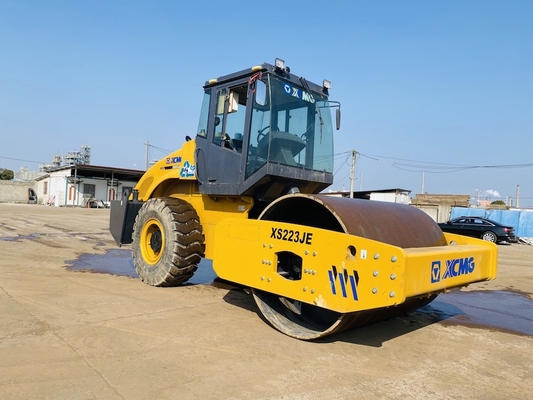 22 Ton Kullanılmış XCMG XS223JE Tekerlekli Yol Roleri İkinci El titreşimli Roller