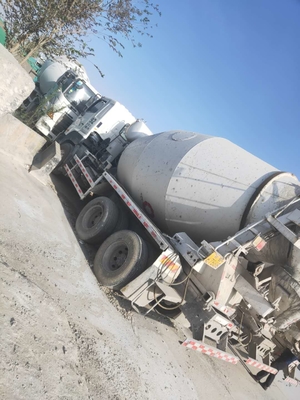 İkinci el GAC Hino Beton Karıştırma Kamyonu 6x4 350HP Kullanılmış Beton Karıştırma Kamyonu