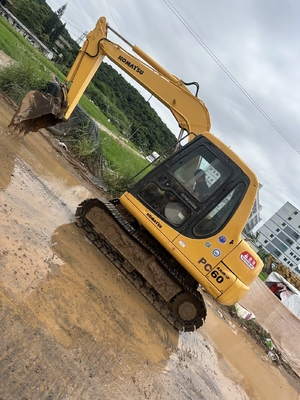 Kullanılmış Komatsu PC60-7 sürünen kazıcı 6 ton ikinci el küçük kazıcı PC35/PC55/PC56/PC60/PC78